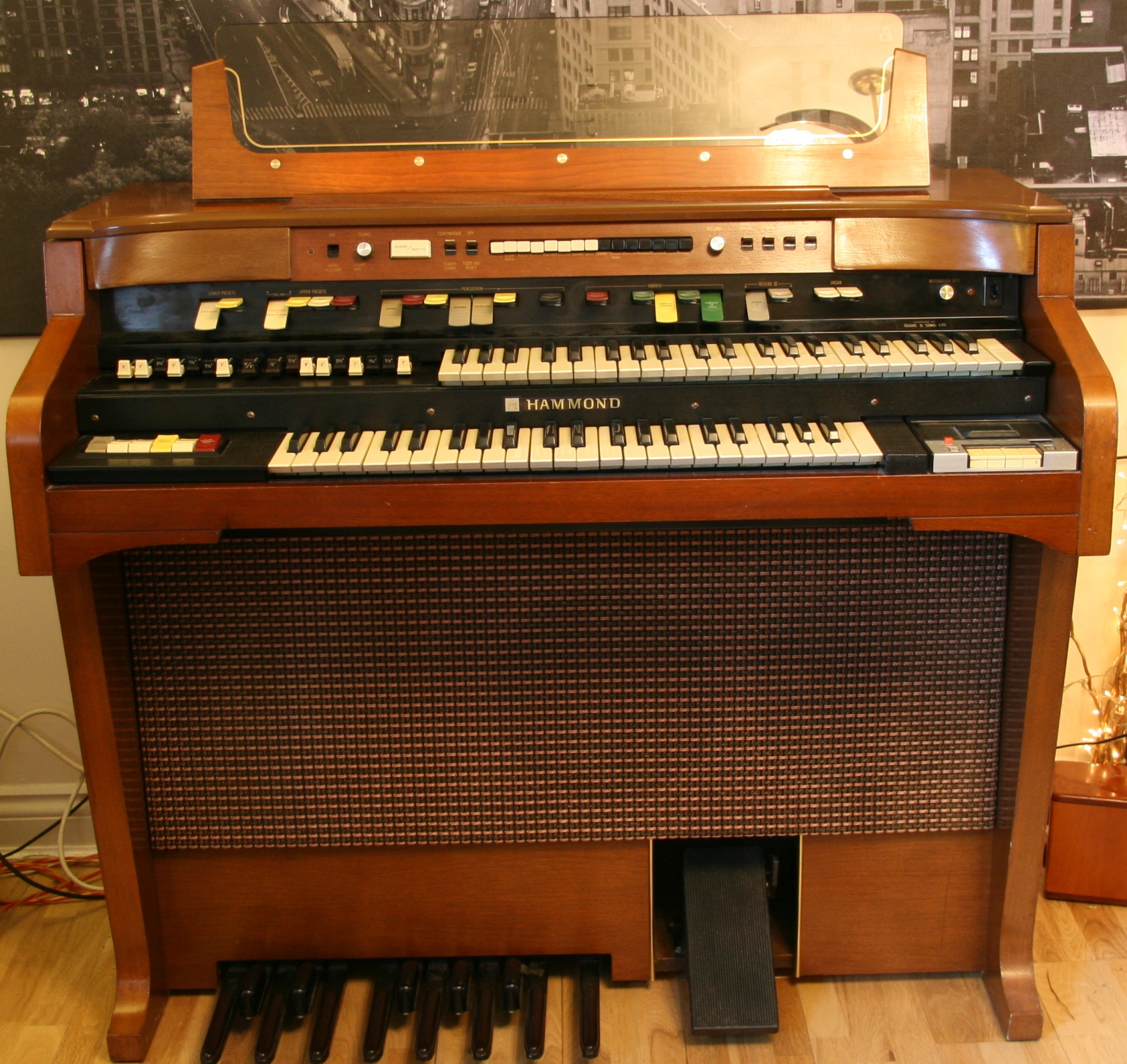 Hammond Tone Wheel Organ T524 Leslie Speaker, Factory Bench & original